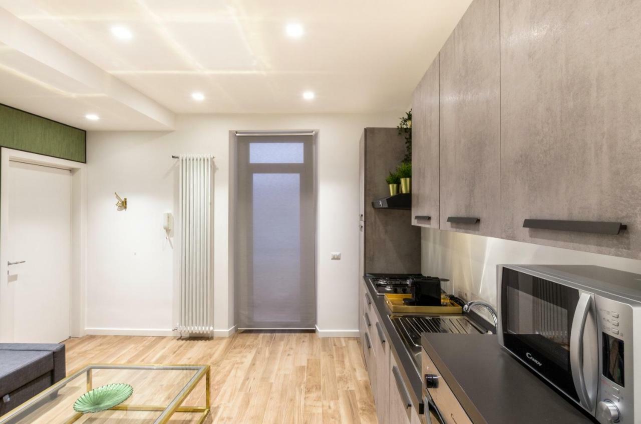 Lovely Rome Apartments - Historic City Center Exteriör bild