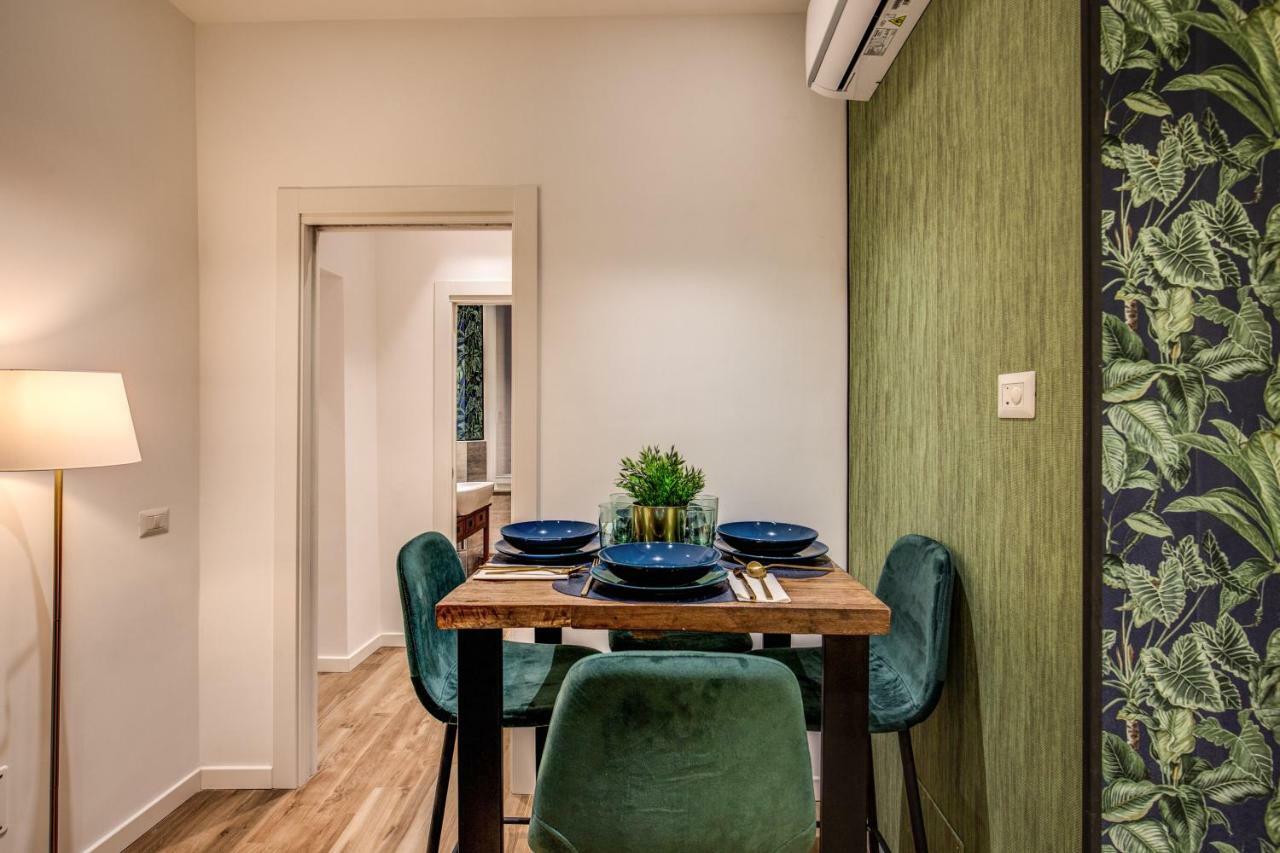 Lovely Rome Apartments - Historic City Center Exteriör bild